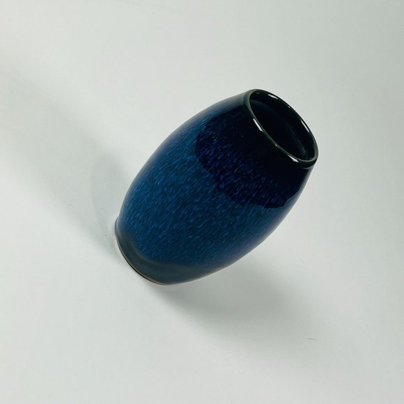 Beautiful Decorative 6" Blue Black 2 tone Glazed Table Vase - Picture 5 of 8